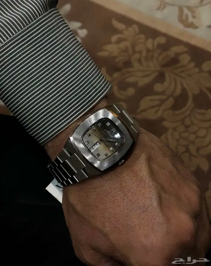 ساعة ميدو Mido فنتج مخزنة باستكراتها 4