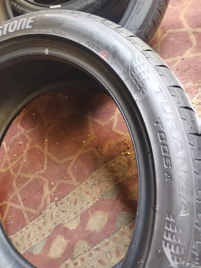أربع كفرات برجيستون 225 45 19 14