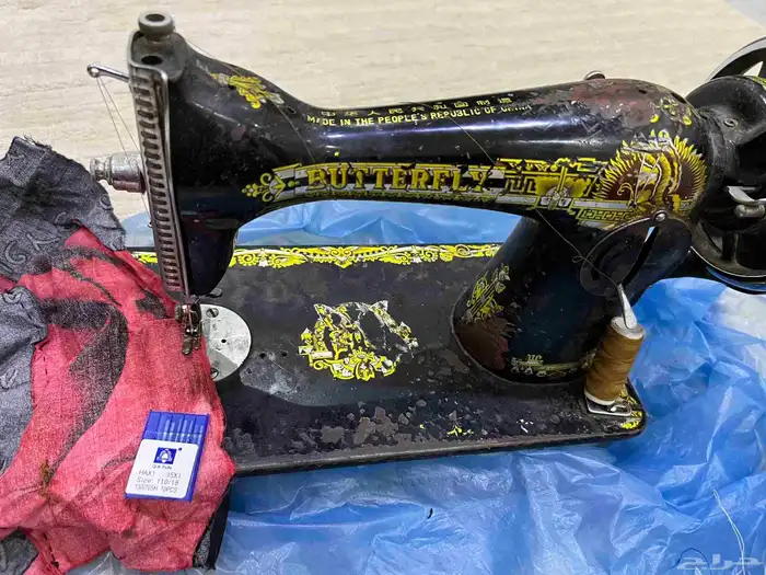 سراير مكينه خياطه وطاوله وكراسي وفرشه للبيع على السوم 2