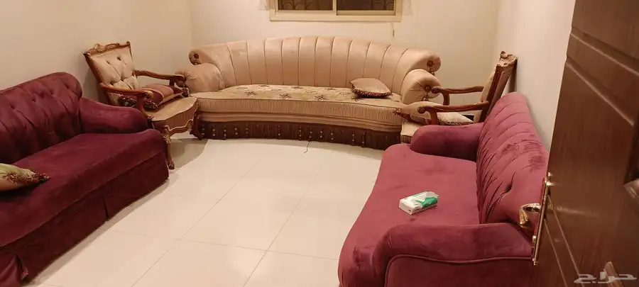 دولاب ملابس وكنب للبيع مستعمله 0