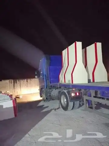 حواجز خرسانيه وزينة حدائق مناهيل مصدات قواعد اناره 9