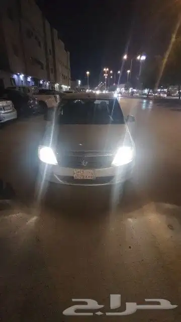 رينو لوغان 2013 6