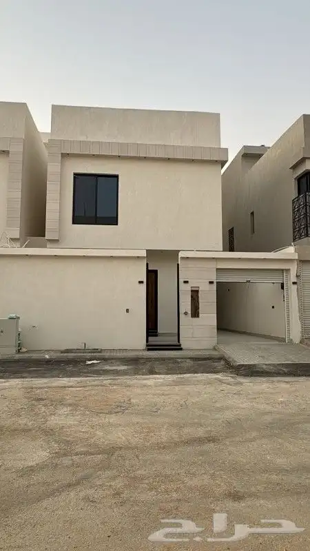 للبيع فيلا دبلكس درج داخلي حي الرمال تنال 0