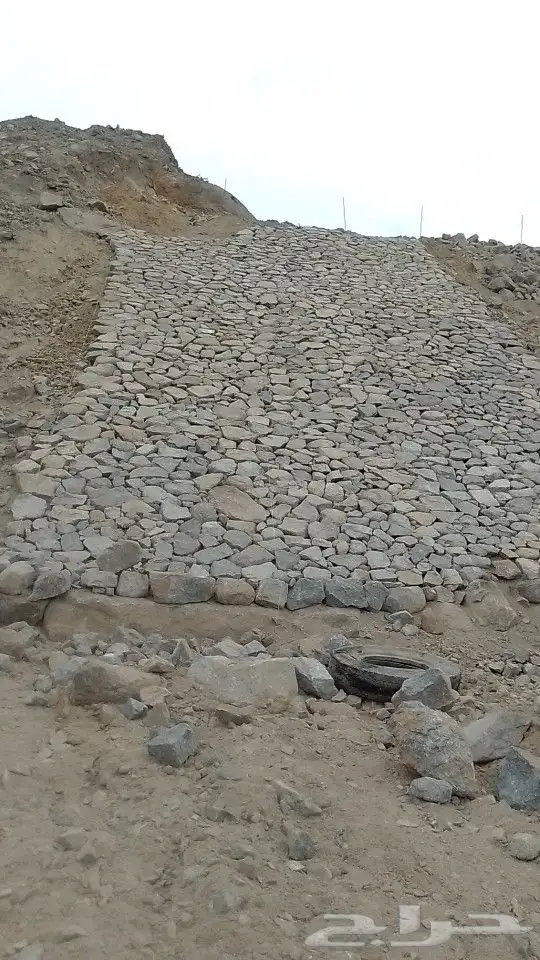 يوجد لدينا بكلينات للبناء ولقص. وهدم العماير وتفتيت الصخور 3