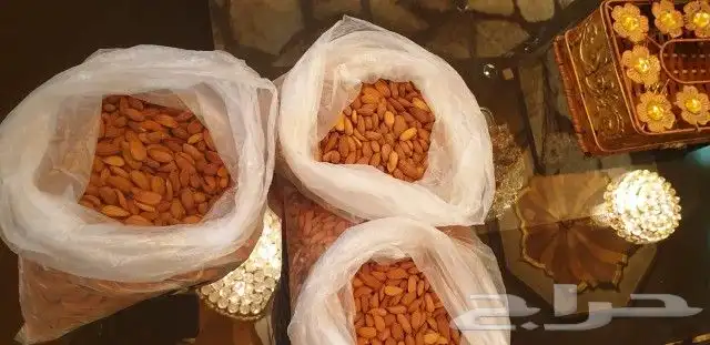 اللوز البلدي وزبيب الحماط والعنب البلدي المجفف 4