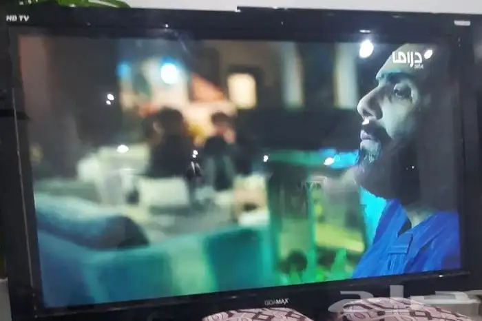 شاشة توشيبا 32 وشاشة ماجيك 32 6