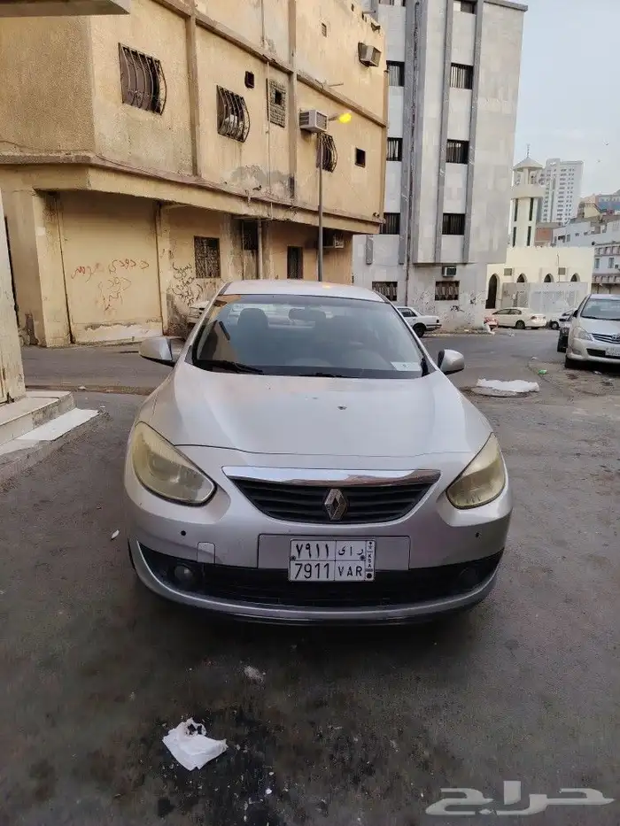 للبيع رينو فلوانس 2011 جير مكينه مكيف شرط فحص جديده 8