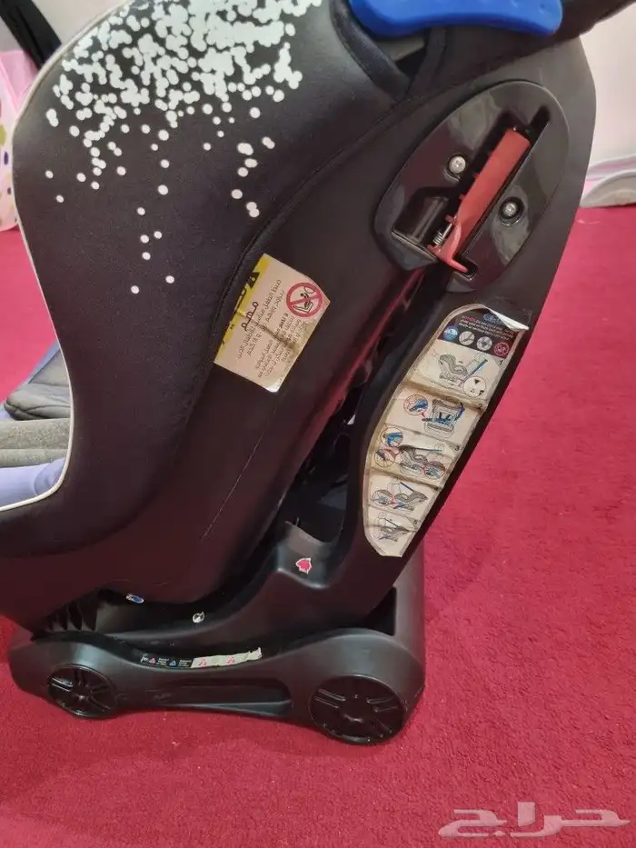 كرسي أطفال للسيارة على السوم 1