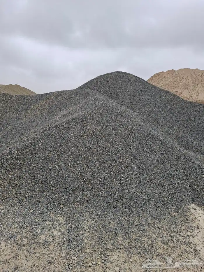 صبيز ورمل احمر وابيض وبحص ابيض واسفلت وبطحا 8