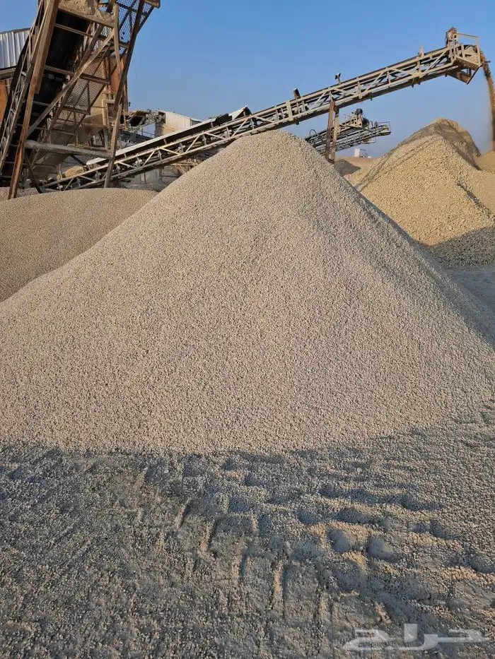 صبيز ورمل احمر وابيض وبحص ابيض واسفلت وبطحا 4
