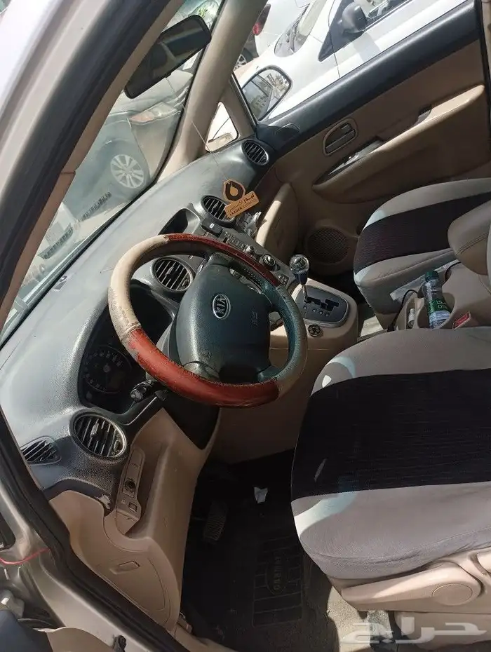 kia cirenc 2010 8