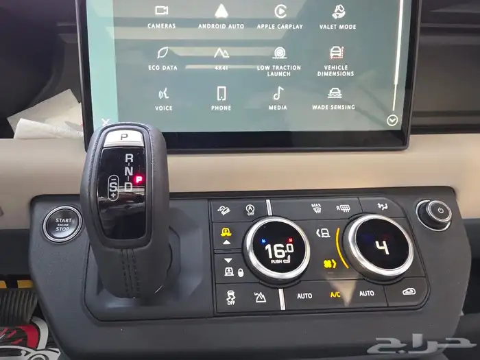 للبيع لاند روفر ديفندر 110 بودي وكالة 2023 44