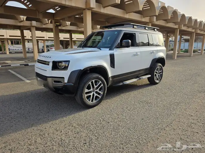 للبيع لاند روفر ديفندر 110 بودي وكالة 2023 13