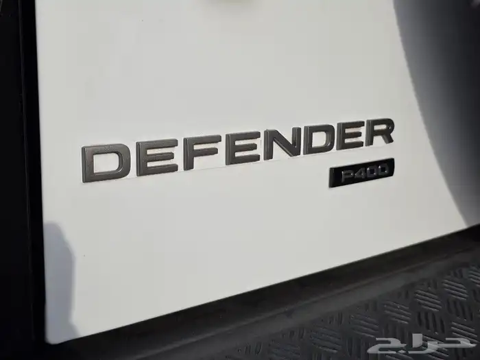 للبيع لاند روفر ديفندر 110 بودي وكالة 2023 23