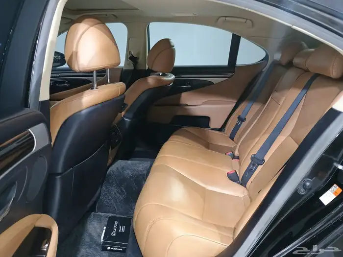 لكزس LS460 شورت 2016 11