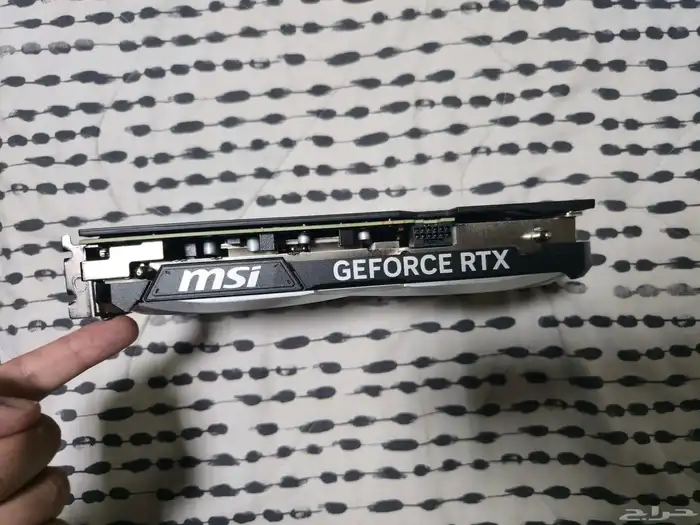 كمبيوتر الألعاب 4070 سوبر 6