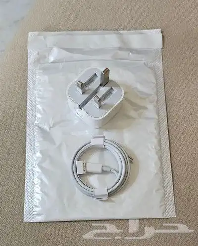 شاحن 20 واط قابل للطي 2