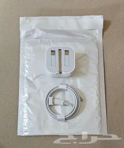 شاحن 20 واط قابل للطي 3