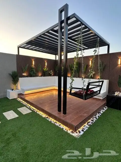 عشب صناعي وجلسات خارجية 0