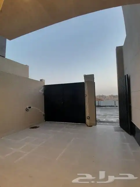 فلل للبيع بحي البيان مساحة 496 9