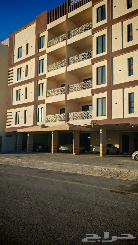 شقة للايجار مقابل بحر الراكة 0