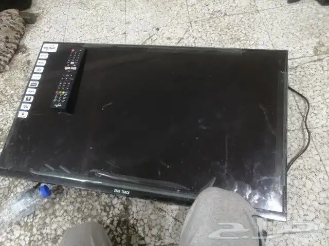 سلام عليكم يوجد لدي شاشة تلفزيون للبيع الي صامل فيها يكلمني 2