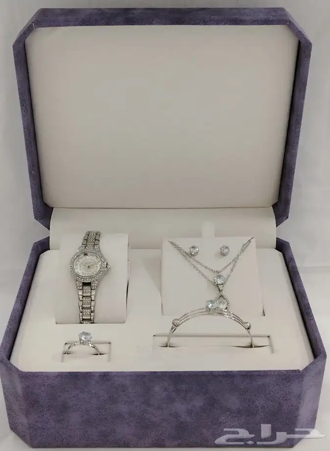 اطقم ساعات نسائي جديد 45