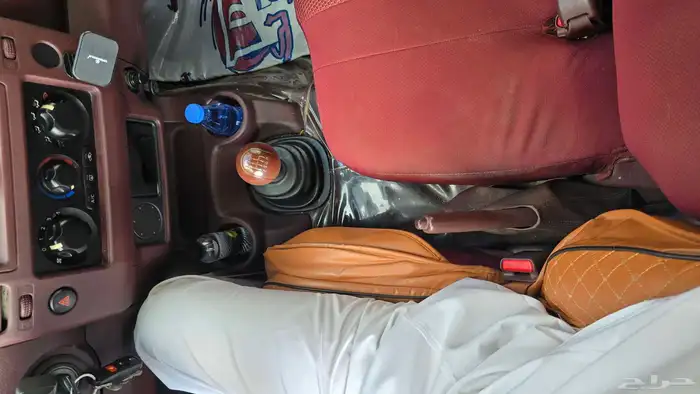 نيسان نيفارا مخزنه 13