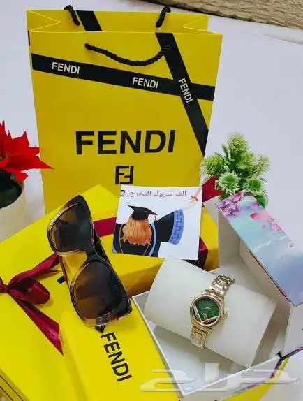 اقوى عروض   ساعه نسائي اشكال فندي ضمان سنتين جوده 0