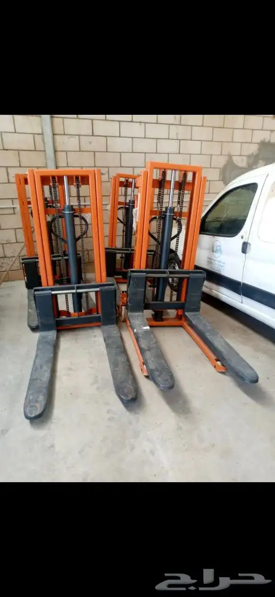 روافع شوكيه ايجار يومي شهري فوكلفت جميع المقاسات 7