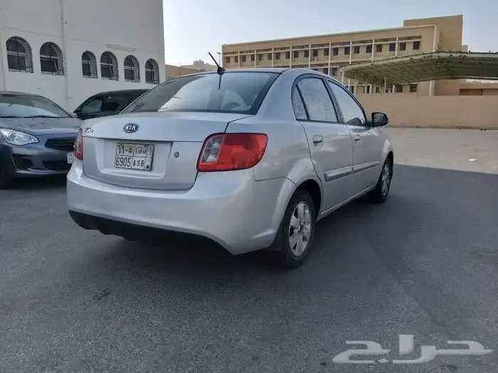 كيا ريو 2011 6