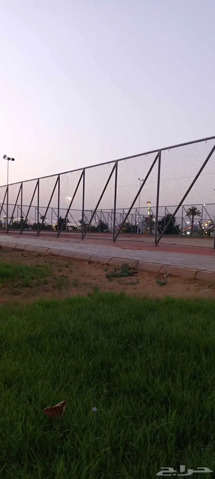 نقوم بتوريد وتركيب جميع انواع الشبوك 1