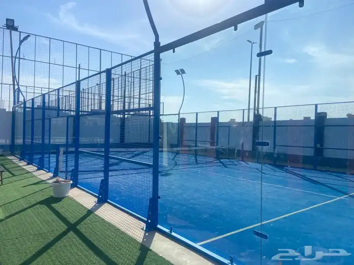 فني فك وتركيب جميع انواع ملاعب بادل 2