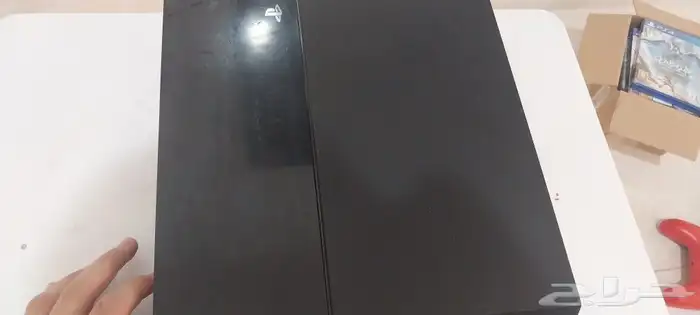 سوني بلايستيشن 4 فات شبه جديد مع كامل الملحقات 7