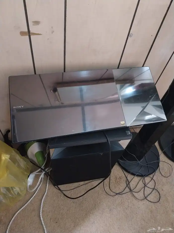 وعندي منقي هواء وسماعات صوت 0