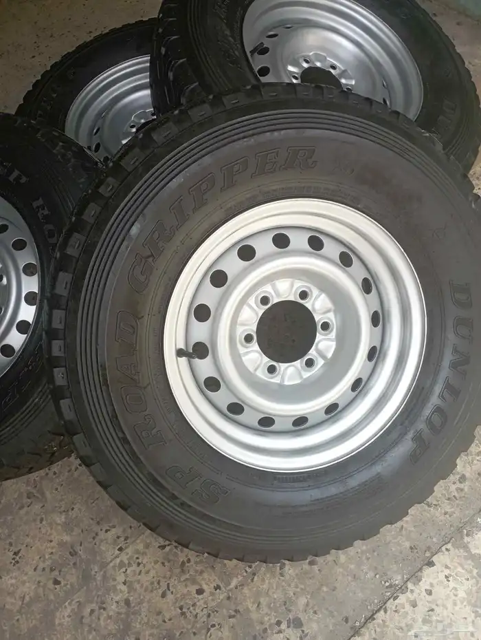 جنوظ وكفرت لبنه مقاس 235 85 16 0