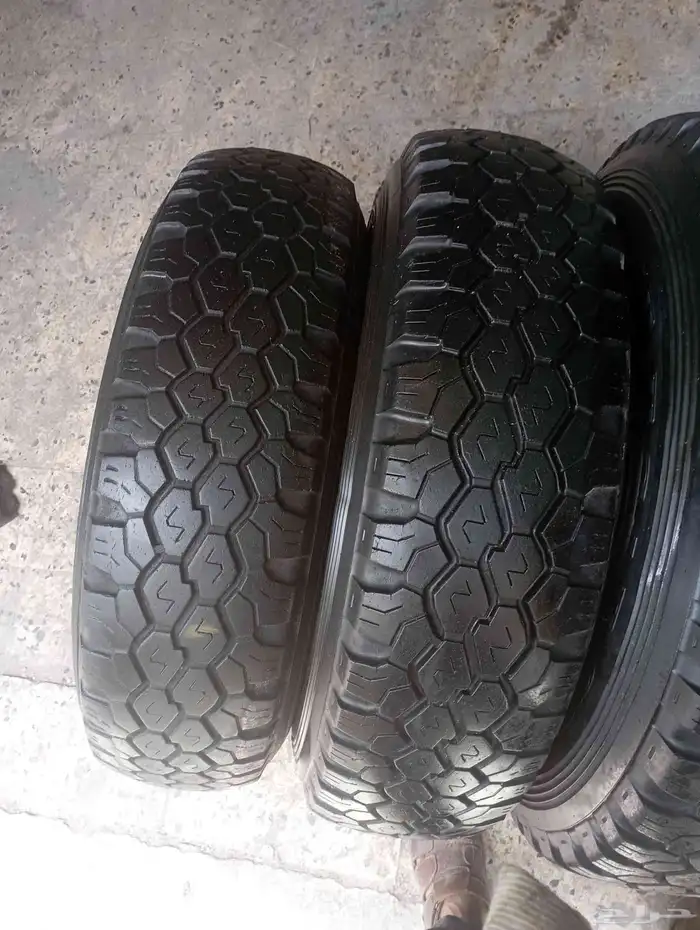 جنوظ وكفرت لبنه مقاس 235 85 16 6