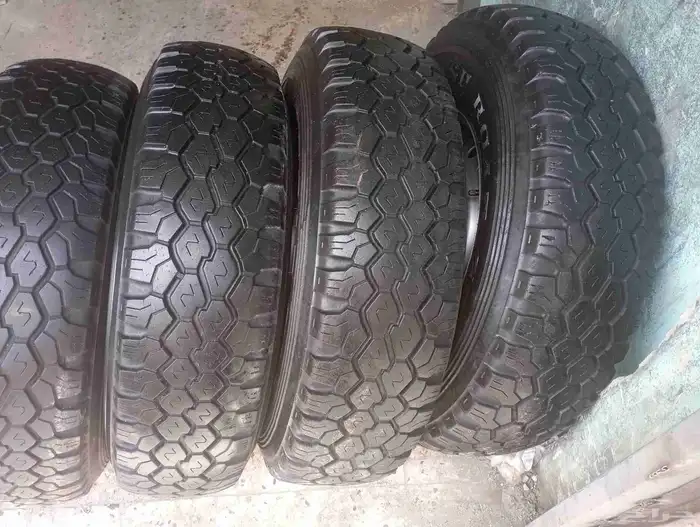 جنوظ وكفرت لبنه مقاس 235 85 16 8