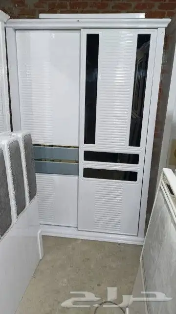 نجار معلم في جده 9