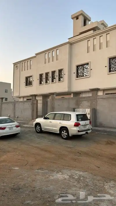 شقة جديدة فاخرة للإيجار السنوي في أبحر الشمالية 0