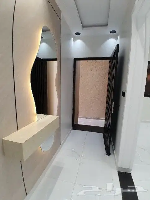 للبيع شقه دور ارضي حوش ومدخل سياره تشطيبات VIPحديثه بالضيافه 9