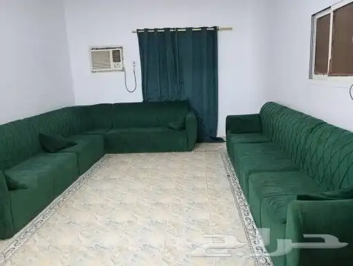 طقم كنب 300 ريال ثلاجة صغيرة 200 ريال قابل للتفاوض البسيط 0