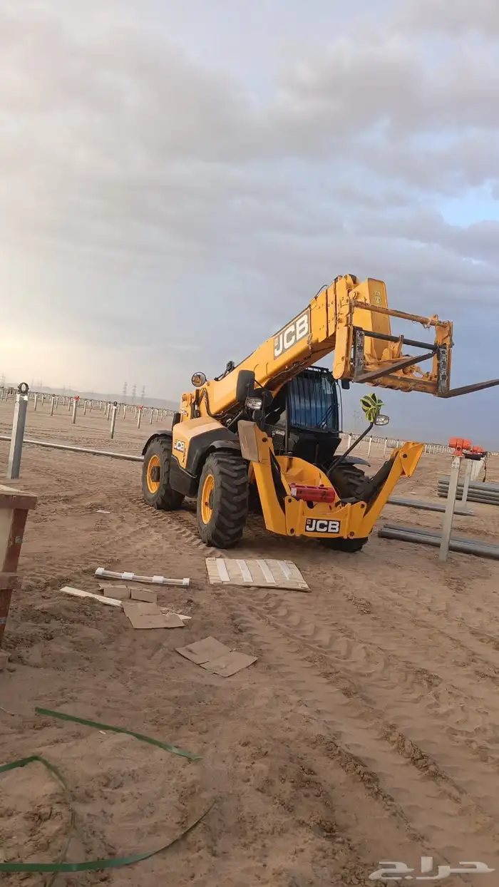 رافع شوكية للايجار فقط Telehandlers for rent 2