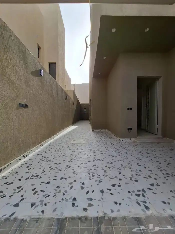 دوار علوي مع شقه اسعار 780قابل للتفاوض يتكون من مجلس دو 1