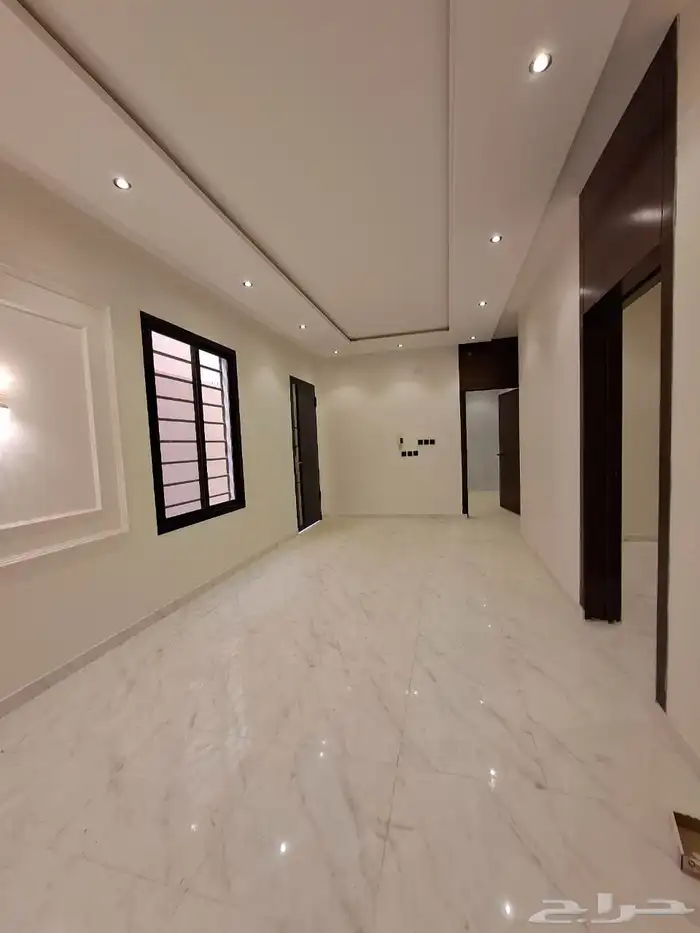 دوار علوي مع شقه اسعار 780قابل للتفاوض يتكون من مجلس دو 8