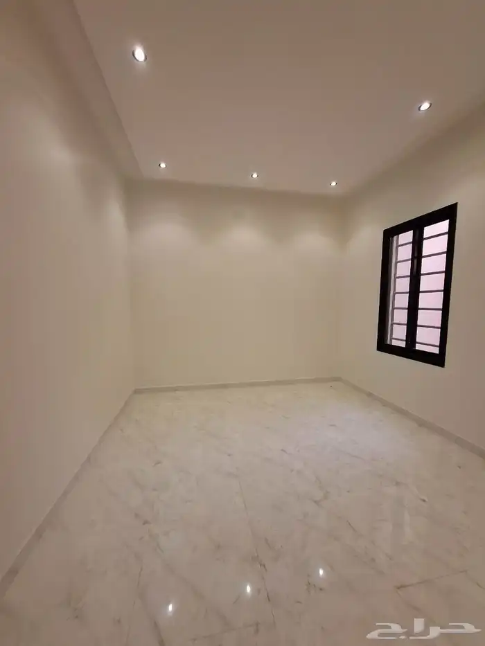 دوار علوي مع شقه اسعار 780قابل للتفاوض يتكون من مجلس دو 6