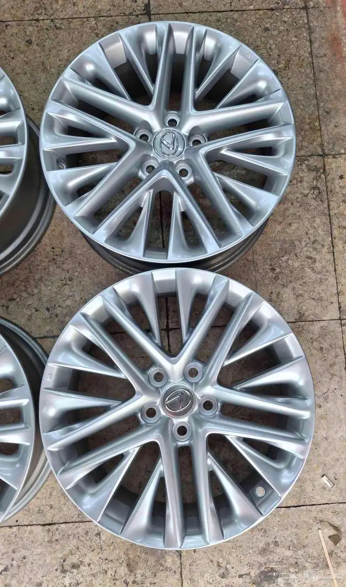 جنوط لكزس Es 350 مقاس 18 موديل 2017_2018 اصليه وكاله 3