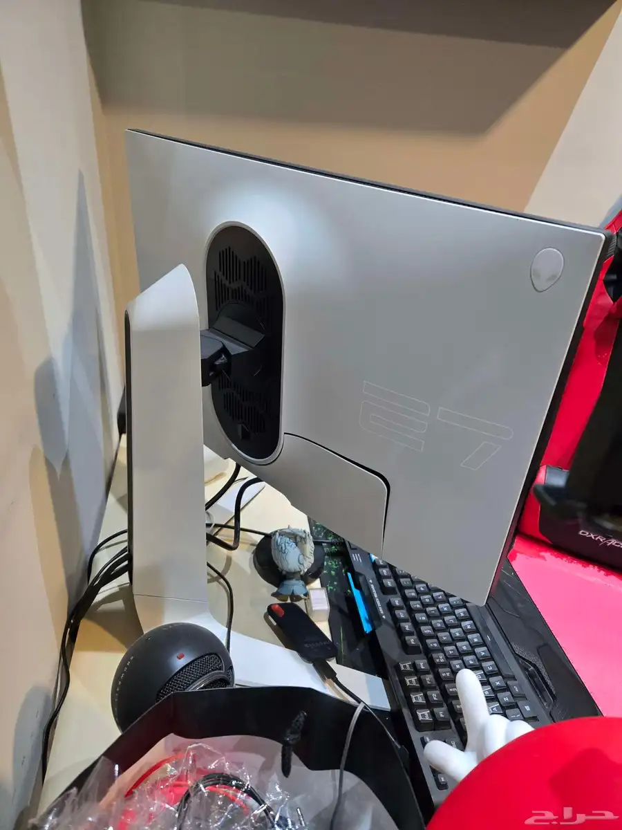 ALIENWARE AREA 51 R2 GAMING PC 9