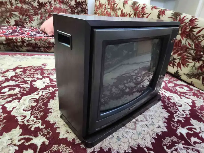 تلفزيون توشيبا اثري 20 بوصه 6