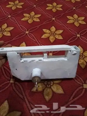 قفل فرامل سيارة هايلكس ويركب على الشاص حماية من السرقة 0